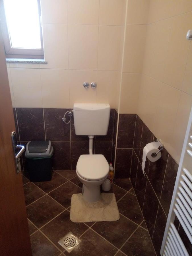 Studio apartman KIKA Otocac Bagian luar foto