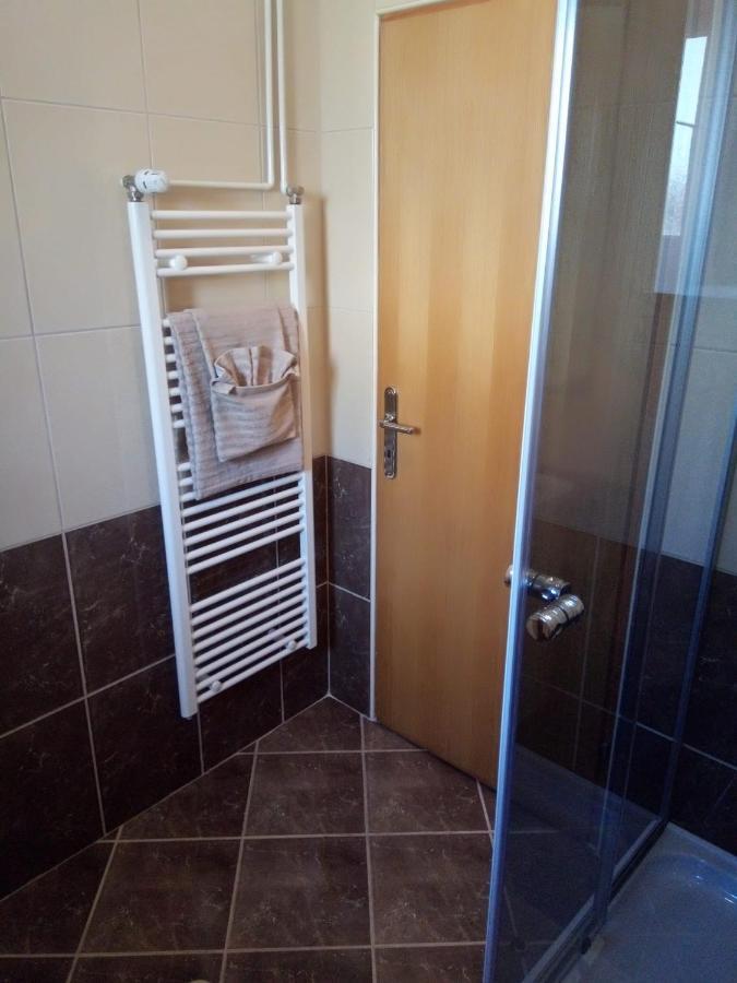 Studio apartman KIKA Otocac Bagian luar foto